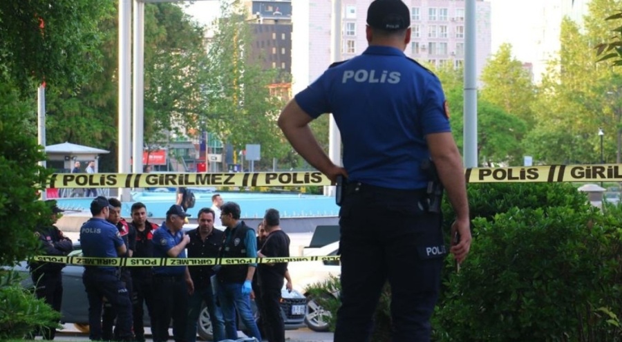 Meclis önünde havaya ateş açan saldırgan yakalandı