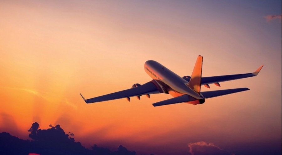 Uçaklarda yeni dönem! Maliyeti düşürmek adına 'yan oturarak yolculuk'