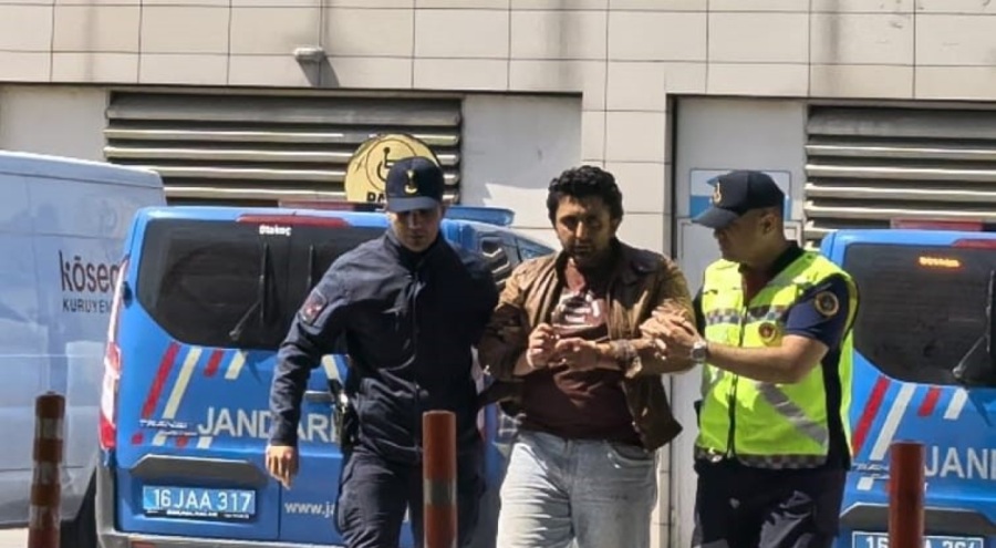 Bursa'da jandarmaya ekiplerine saldıran genç tutuklandı