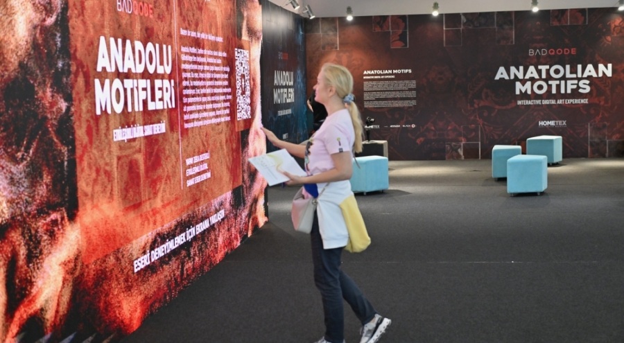 "Anadolu Motifleri" dijital sanat sergisi HOMETEX'te görücüye çıktı