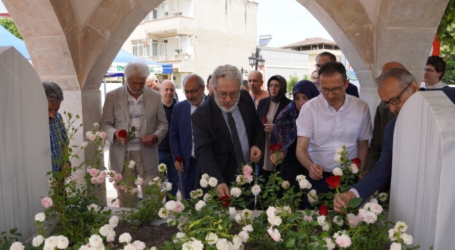 Osmanlı'nın ilk müderrisi Davud-i Kayseri Bursa'da anıldı