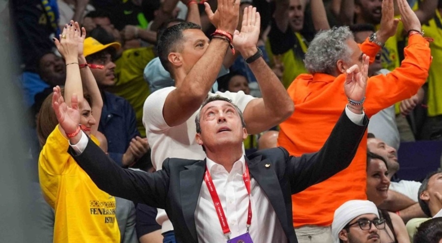 Fenerbahçe Başkanı Ali Koç, Euroleague şampiyonluğu sonrası duygusal anlar yaşadı
