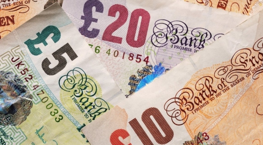 Sterlin 53 TL'ye dayandı