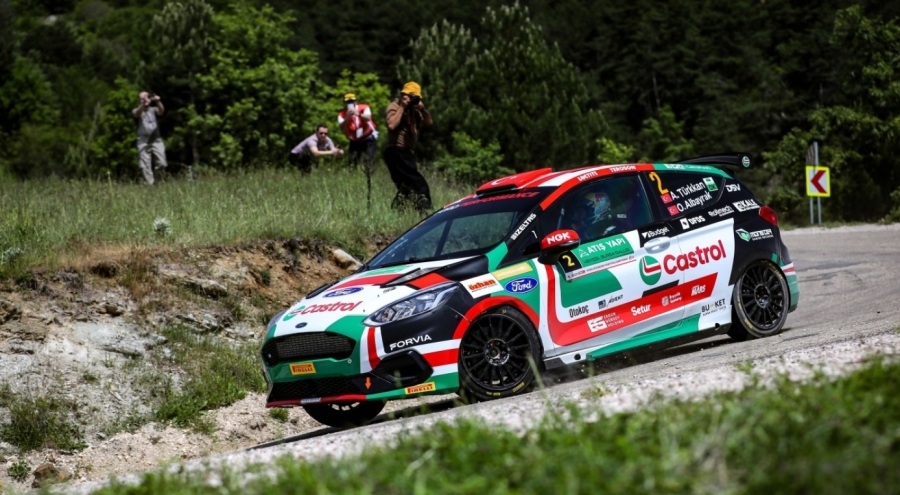 Castrol Ford Team Türkiye, 49. Yeşil Bursa Rallisi'nde Markalar Kupası'nı kaldırdı