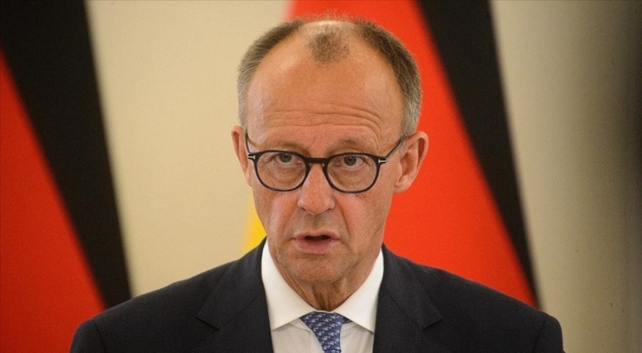 Almanya Başbakanı, Ukrayna'ya sağlanan silahlara yönelik menzil kısıtlamalarını kaldırdığını açıkladı