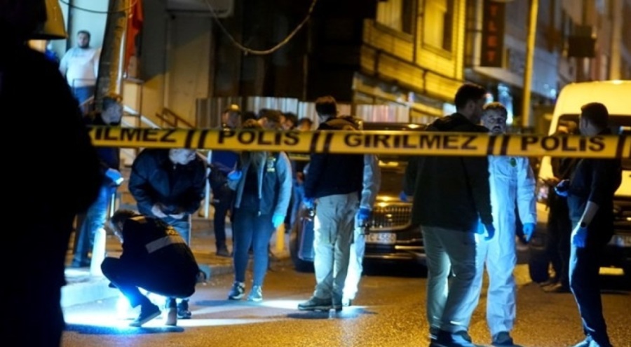 İstanbul'da eğlence mekanına el bombalı saldırı! Yaralılar var