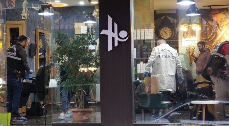 Cezaevi müdürü cinayetine karışan eski hükümlüye berberde saldırı