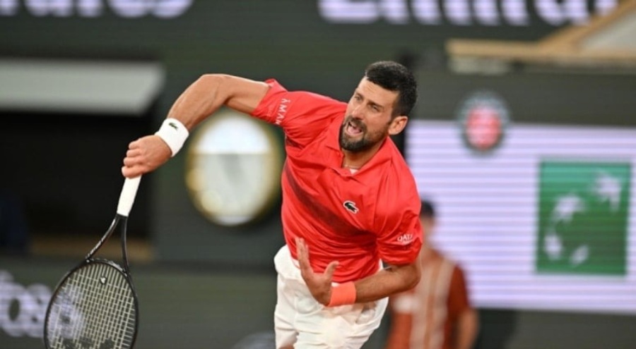 Fransa Açık'ta Novak Djokovic ve Sonay Kartal ikinci tura yükseldi