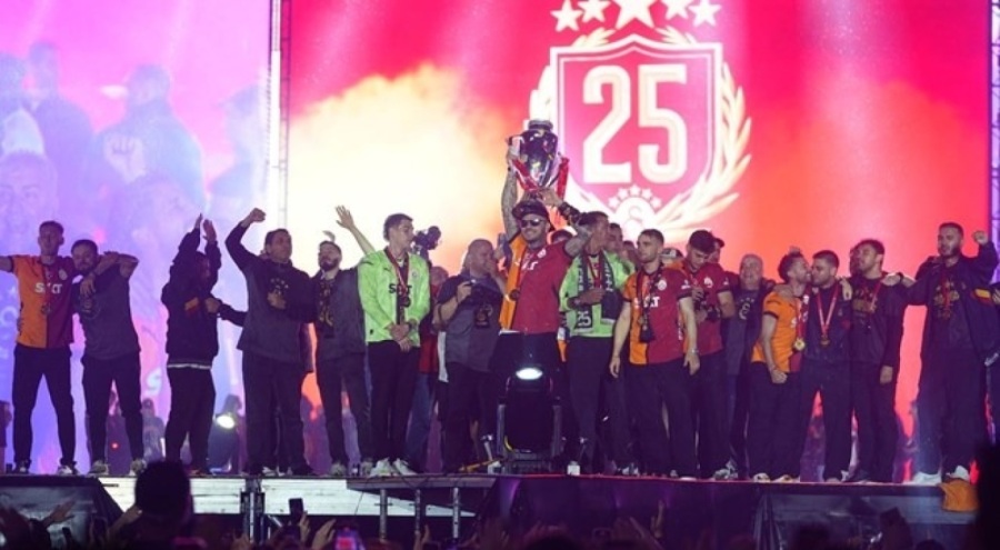 Galatasaray'ın kutlamalarda kazandığı para açıklandı