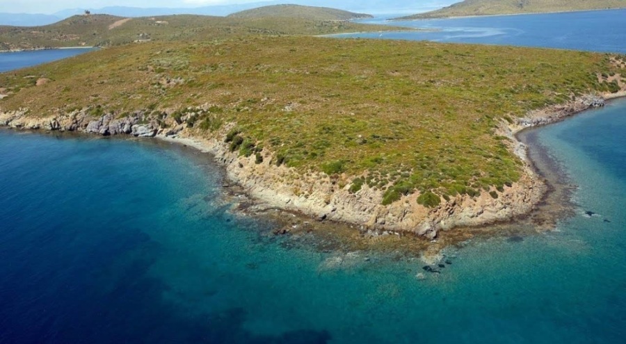 Ayvalık'taki Maden Adası'nda çok sayıda kişi mahsur kaldı!