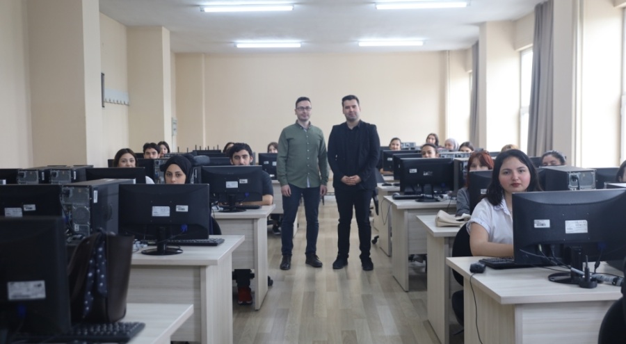 Bursa Büyükşehir'den üniversitelilerin gelişimine destek