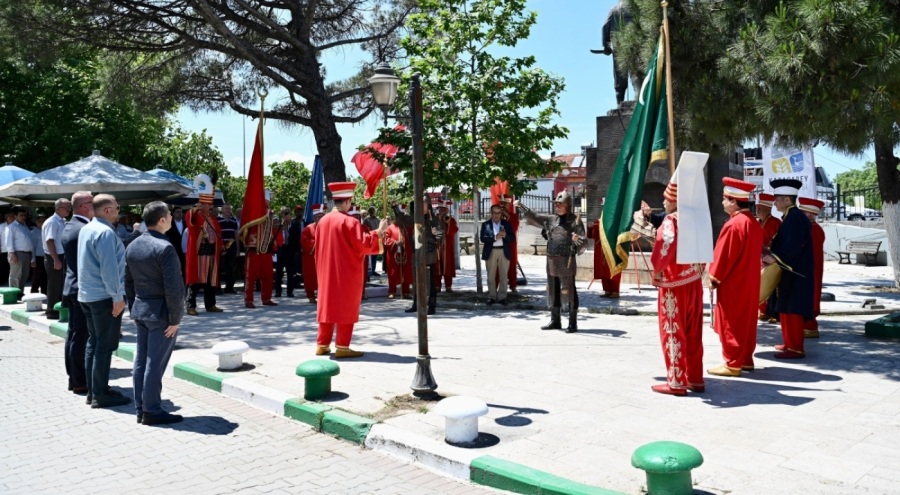Ulubatlı Hasan memleketi Uluabat'ta törenle anıldı