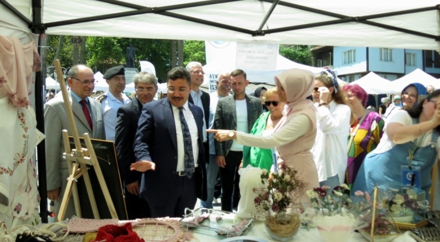 Bursa'da Mudanya'nın kadınları hünerlerini sergiledi