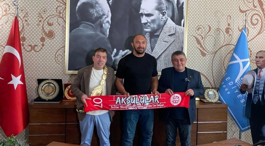 Başpehlivan Ali Gürbüz, Aksu Belediyesi ile anlaştı