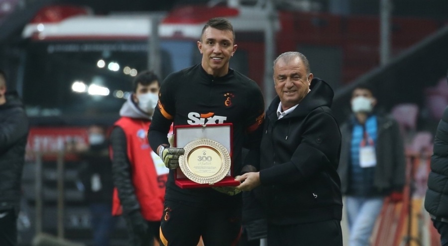 Fatih Terim'den Muslera'ya veda: "Her şey için teşekkürler, evlat!"
