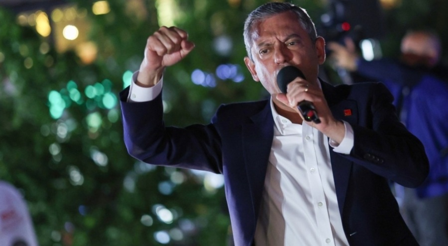 CHP lideri Özgür Özel'den asgari ücrete 'ara zam' çıkışı: 'Mücadeleyi hep birlikte yapmak zorundayız'