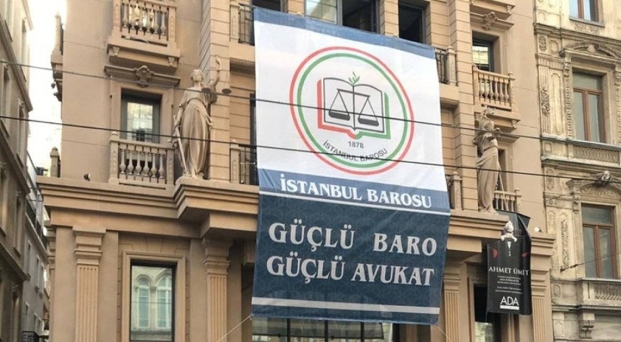 İstanbul Barosu yönetiminin yargılandığı dava Eylül ayına ertelendi