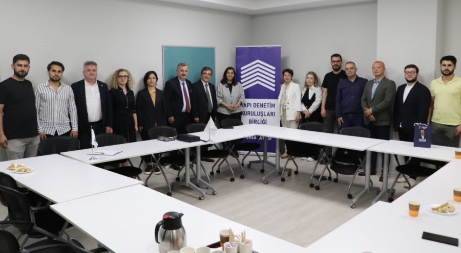 Anahtar Parti'den 4 genel başkan yardımcısıyla Bursa çıkartması!