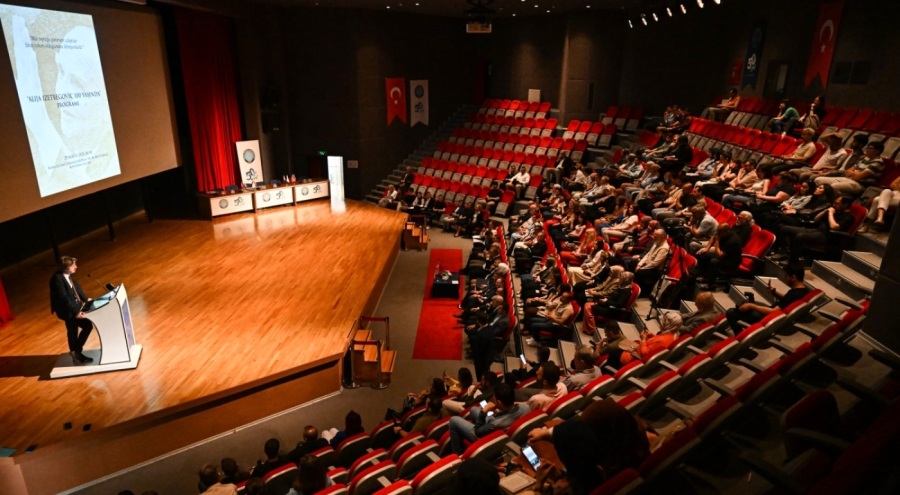 Bursa Uludağ Üniversitesi'nde Aliya İzzetbegoviç'in 100. doğum yılı dolayısıyla program düzenlendi