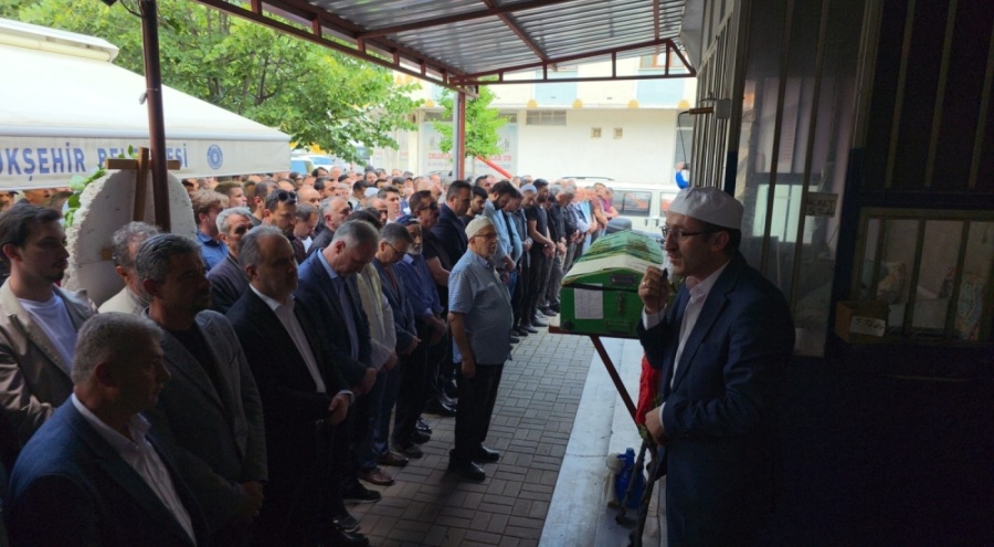 Geçirdiği kazada yaşamını yitiren muhtara Bursa'da acı veda!