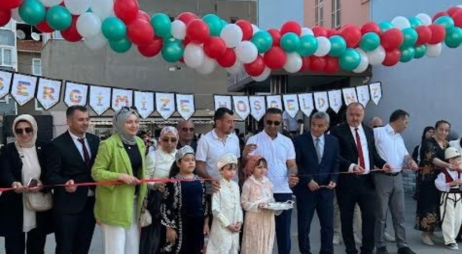 Bursa'da Fatih İlkokulu'nda coşkulu fetih kutlaması
