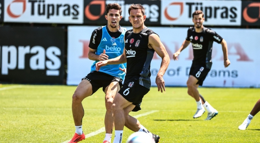 Beşiktaş kondisyon ve taktik çalıştı