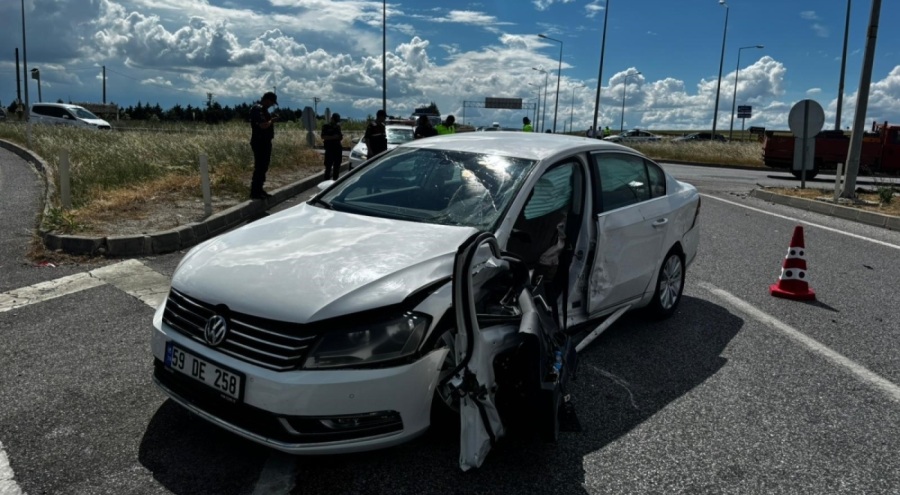 Trafik kazasında 3 kişi yaralandı