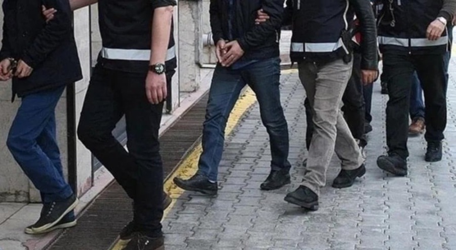 FETÖ operasyonunda yakalanan 54 kişiden 12'si tutuklandı