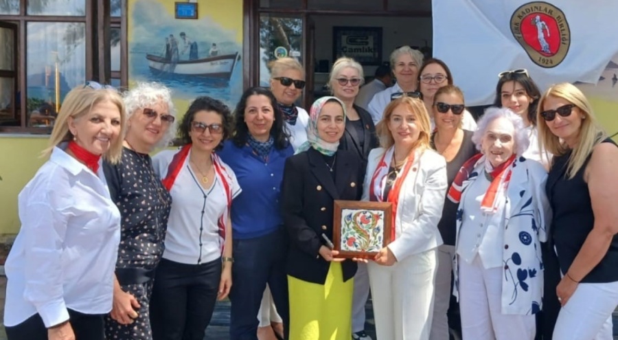 Türk Kadınlar Birliği Bursa Şubesi'nden İznik'e anlamlı ziyaret