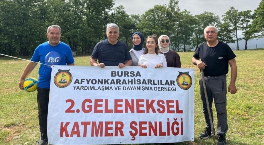 Bursa'da Katmer Şenliği düzenlendi