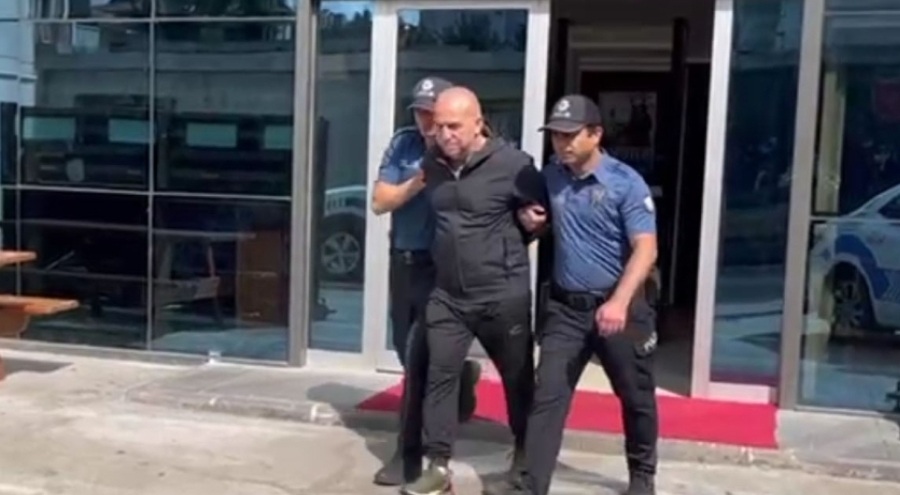 Marmaray'da çocuklarının yanında babayı darbeden şahıs adliyeye sevk edildi