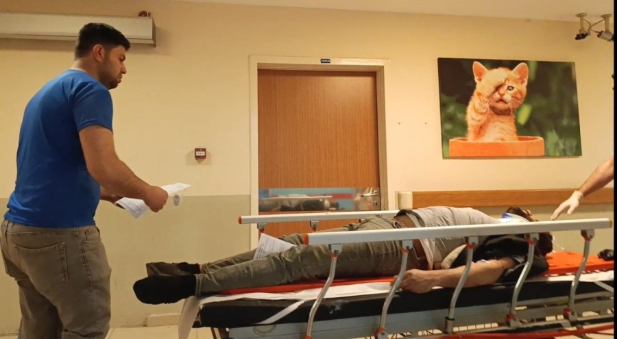 Bursa'da otomobil ile motosiklet çarpıştı: 3 yaralı
