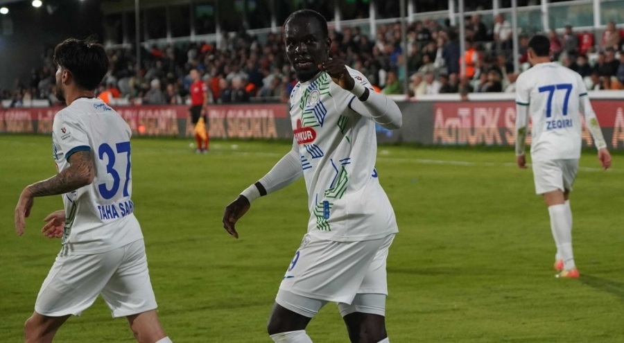 Gambiyalı Ali Sowe, Rizespor tarihine geçti