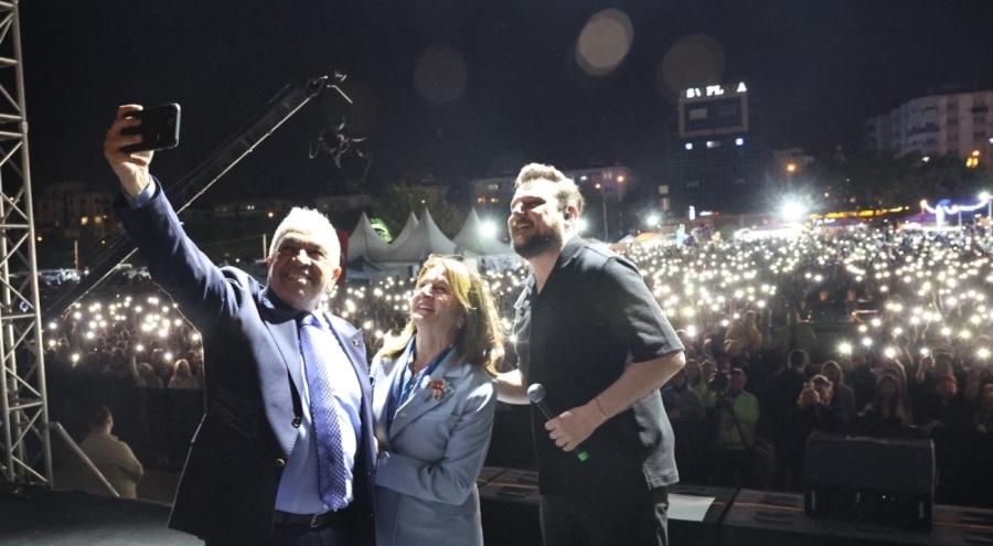 Nilüfer Karadeniz Festivali'nde Ekin Uzunlar rüzgarı esti
