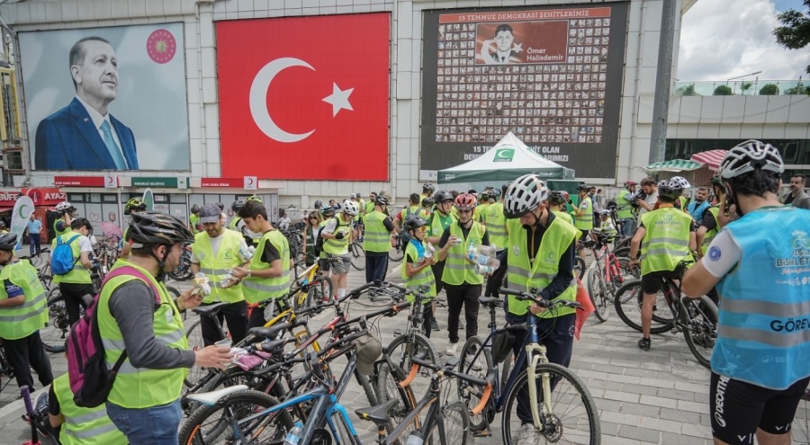 Bursa'da bisikletliler, farkındalık için sürdü