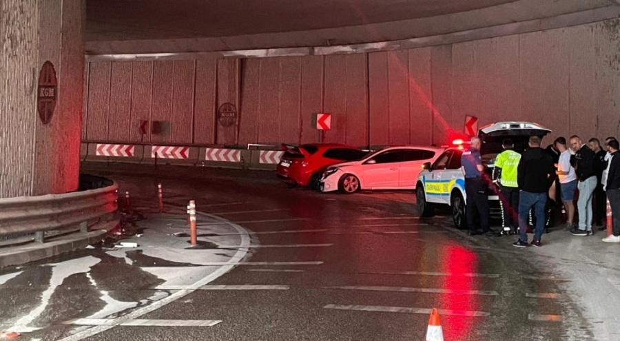 'Ucube kavşak'ta 2 ayrı kaza! Çok sayıda yaralı var