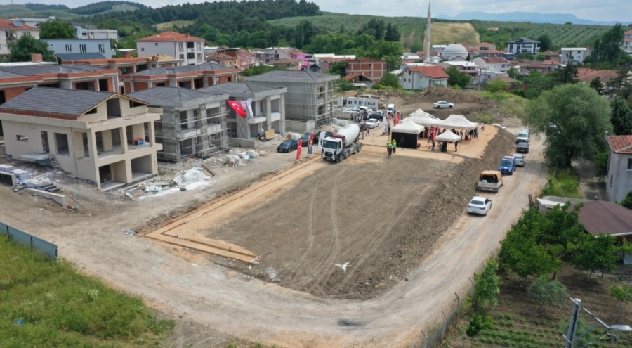 Osmangazi'de Aksungur Spor Tesisi için ilk harç döküldü