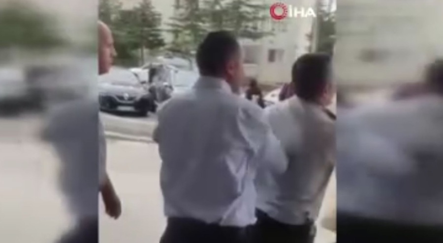 Satın aldığı ürünü değiştirmek isteyen vatandaş darbedildi
