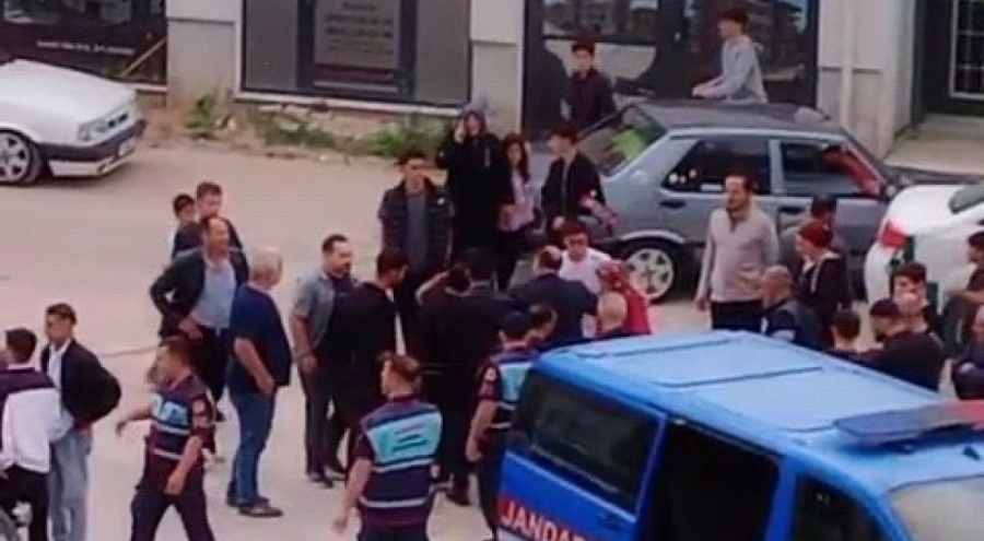 Bursa'da 4 kişinin yaralandığı kavgada 1 kişi tutuklandı