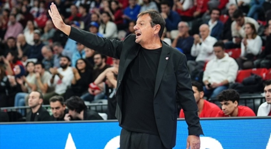 Ergin Ataman'dan Olimpiakos taraftarına sert tepki