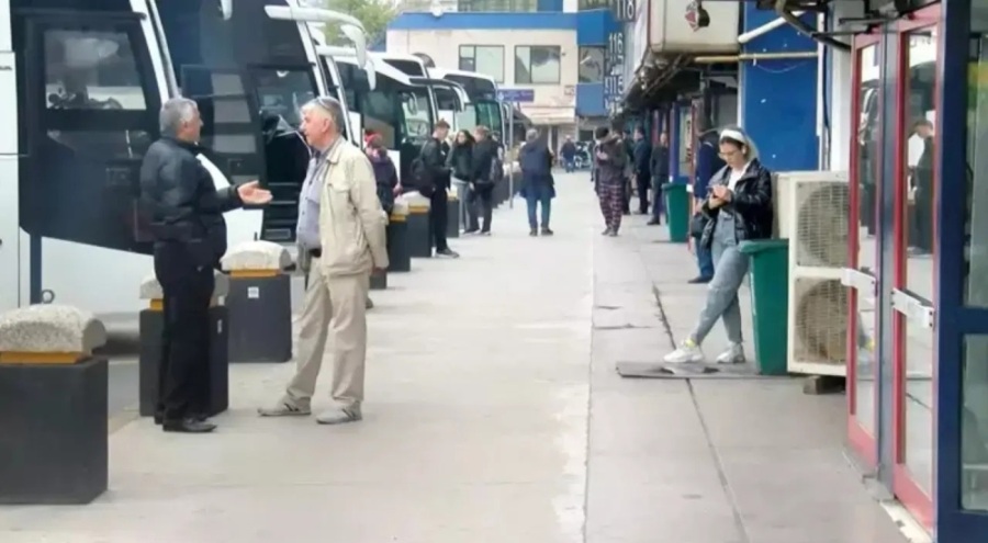Bayramda memlekete gitmek hayal oldu! Bilet fiyatları cep yakıyor