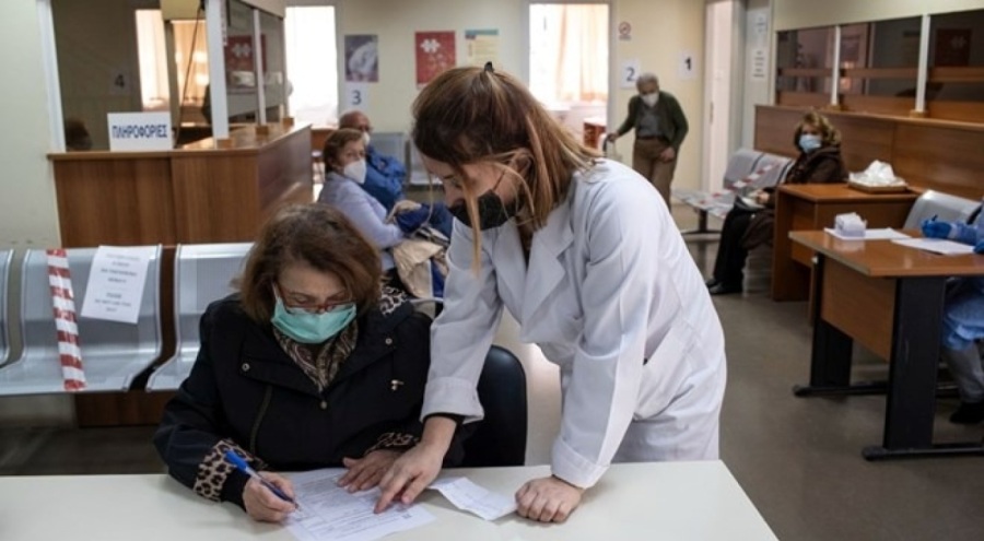 Yunanistan'da 20 bin doktor ülkeyi terk etti