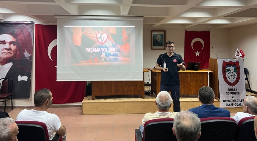 Bursa İl Sağlık Müdürlüğü tarafından ticari araç sürücülerine fermuar sistemi anlatıldı