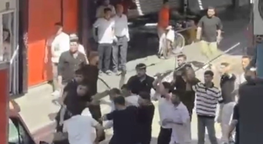 Taşlı sopalı kavgaya polisten müdahale