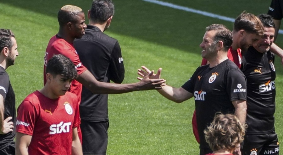 Okan Buruk'tan Victor Osimhen müjdesi