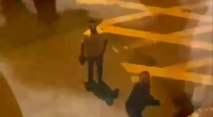 Boşanma aşamasındaki kadına eşinin yakınlarından taşlı saldırı!