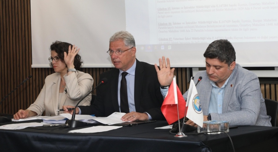 Mudanya stadı yenileniyor