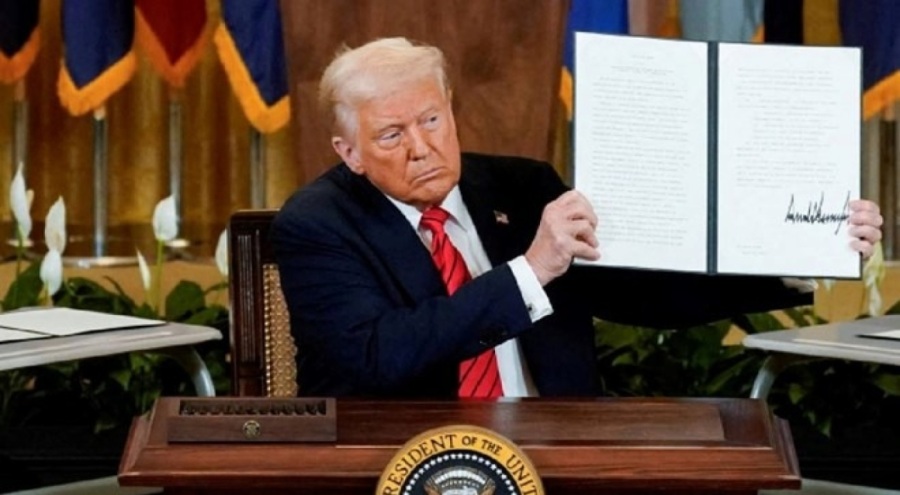 Trump 12 ülke vatandaşlarının ABD'ye girişini yasakladı