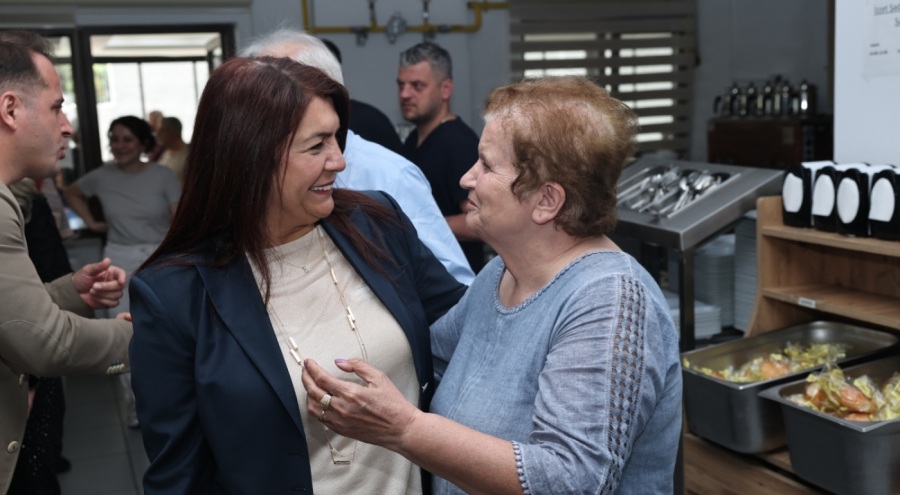 Nilüfer'de huzurevi sakinlerine bayram ziyareti