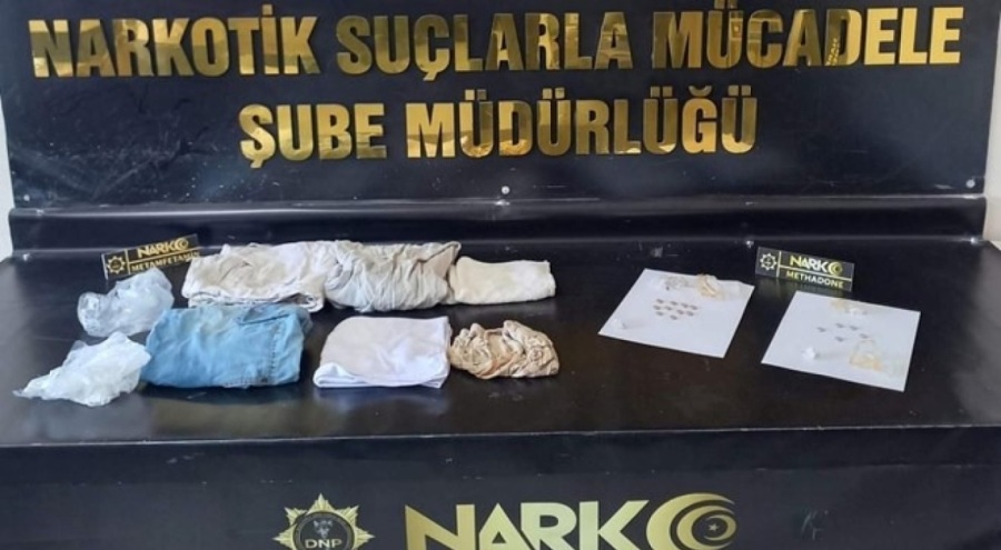 Midesinden kapsül kapsül uyuşturucu çıktı